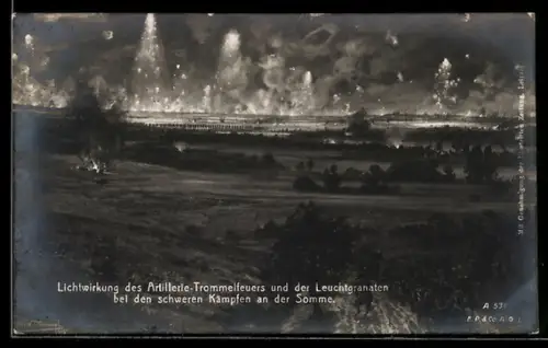 Künstler-AK Lichtwirkung des Artillerie-Trommelfeuers und der Leuchtgranaten Ende September 1915