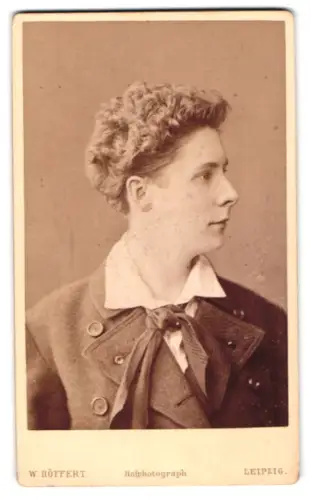 Fotografie W. Höffert, Dresden, See-Str. 10, Profilansicht eines jungen Mannes