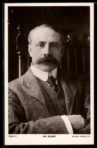 AK Dr. Elgar, Portrait