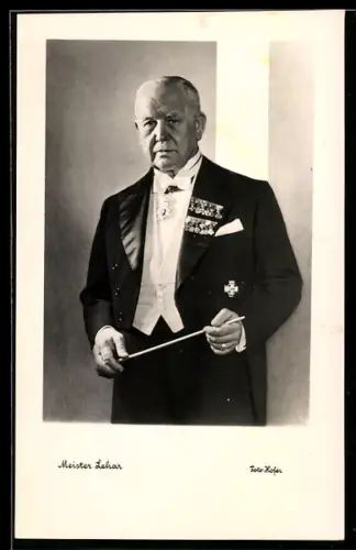 AK Meister Lehar im Frack mit Orden