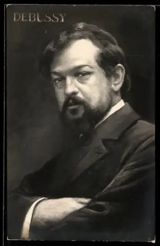 AK Debussy, Portrait mit verschränkten Armen
