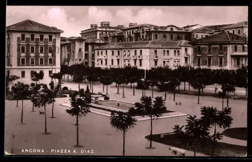 AK Ancona, Piazza A. Diaz con edifici storici e alberi