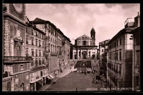 AK Ancona, Piazza del Plebiscito con edifici storici e chiesa sullo sfondo
