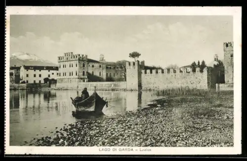 AK Lazise /Lago di Garda, Vista del borgo con barca sul lago