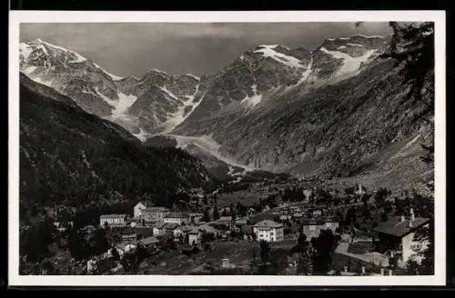 AK Macugnaga, Panorama di Macugnaga con montagne sullo sfondo