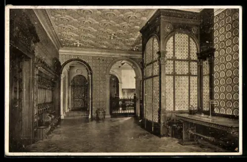 AK Trieste, Il Palazzo della Riunione Adriatica di Sicurtà, anticamera della direzione