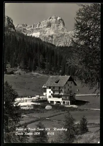 AK Passo di Monte Croce, Vista della Croda Rossa con edificio in primo piano