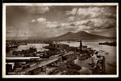 AK Napoli, Il Porto
