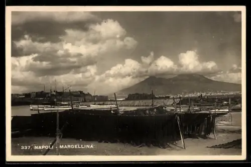 AK Napoli, Margellina, Schiffe im Hafen