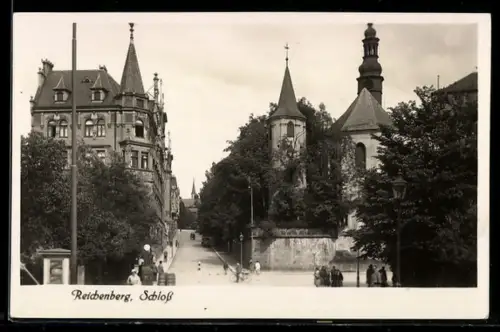 AK Reichenberg, Ortspartie mit Schloss