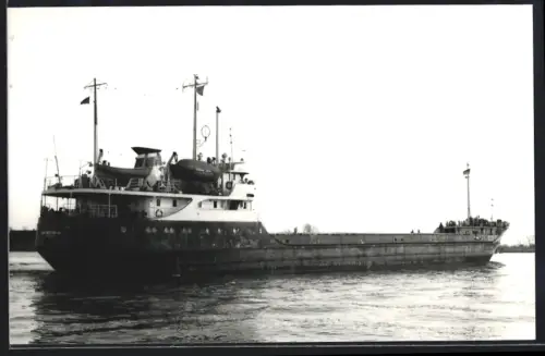 Fotografie Sowjetisches Küstenfrachtschiff Baltisky-48 aus Leningrad einen westdeutschen Hafen ansteuernd