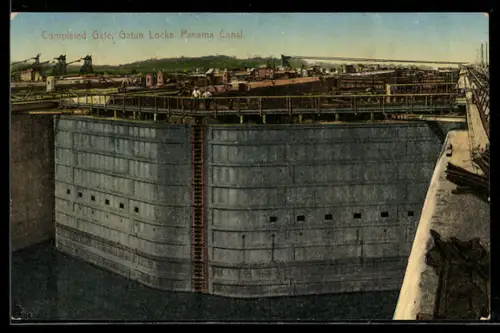 AK Panama Canal, Completed Gate, Gatun Locks