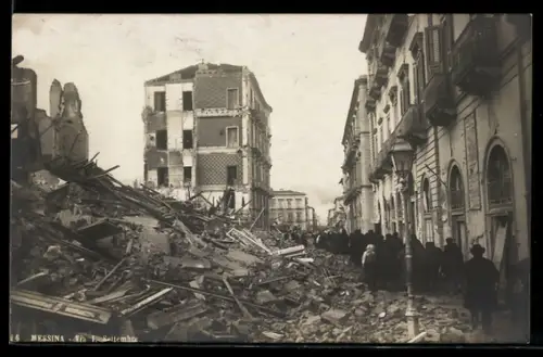 Foto-AK Messina, Via I. Settembre nach dem Erdbeben