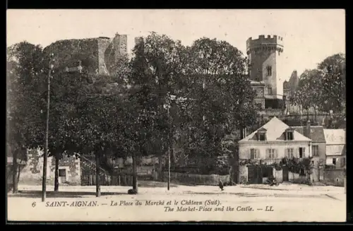 AK Saint-Aignan, La Place du Marché et le Château, Sud