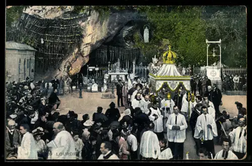 AK Lourdes, Prozession an der Grotte