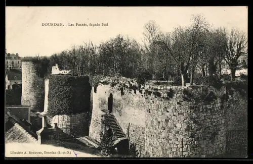 AK Dourdan, Les Fossés, facade Sud