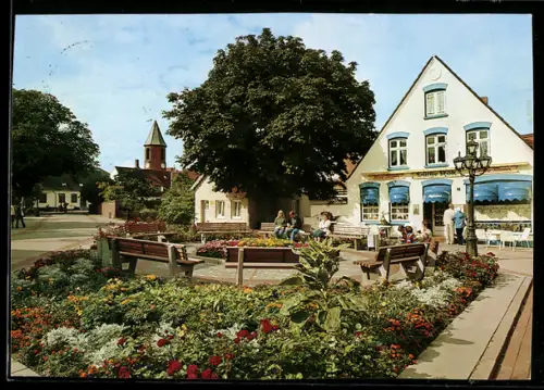 AK Wyk auf Föhr, Mittelstrasse mit Glockenturm und Café