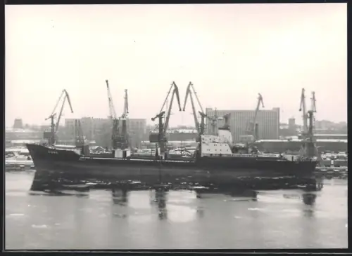Fotografie Sowjetisches Frachtschiff Sotchi festgemacht im Hafen
