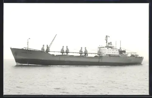 Fotografie Sowjetisches Frachtschiff Akademik Zhukov in Ballast hohe Fahrt laufend