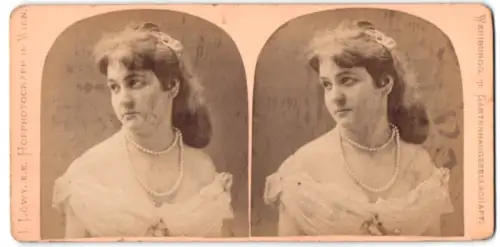 Stereo-Fotografie Hübsche Frau mit Perlenkette und aufwändiger Frisur