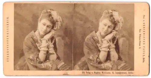 Stereo-Fotografie Portrait der Opernsängerin Emilie Tagliana mit Perlenketten
