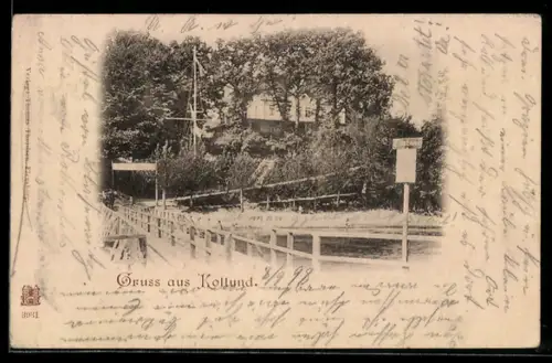 AK Kollund, Holzsteg am Ufer mit Bäumen und Häusern