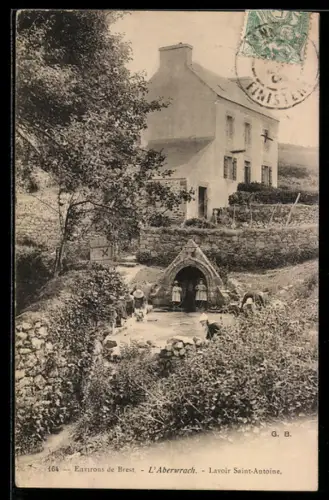 AK L`Aberwrach, Lavoir Saint-Antoine