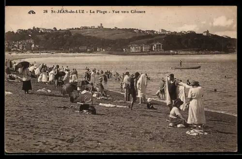 AK St-Jean-de-Luz, La Plage, Vue vers Ciboure