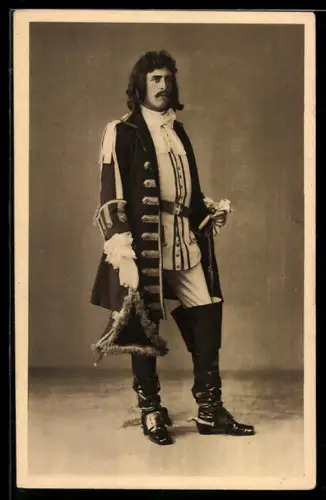 AK Torino, Carosello Storico 1892, uomo in costume storico con spada e stivali