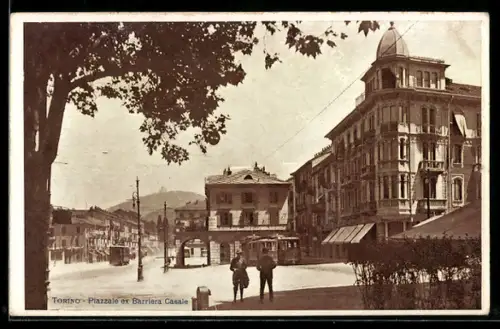AK Torino, Piazzale ex Barriera Casale con edifici storici e persone sul marciapiede