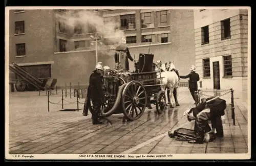 AK London, Old L. F. B. Steam Fire Engine