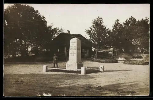 Foto-AK Chwojna /Wolhynien, Denkmal K. K. Schützenregiment 13