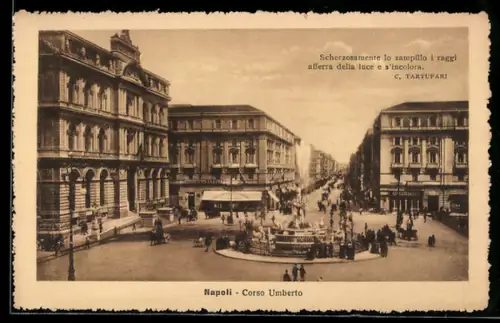 AK Napoli, Corso Umberto con vivace scena urbana e fontana centrale
