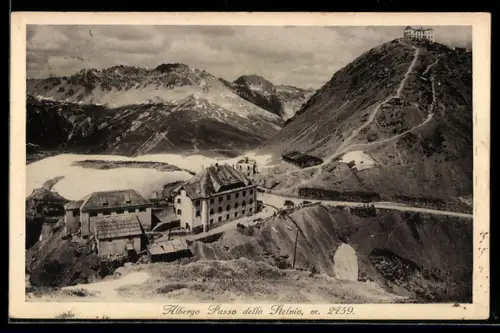 AK Passo dello Stelvio, Albergo e paesaggio montano imponente