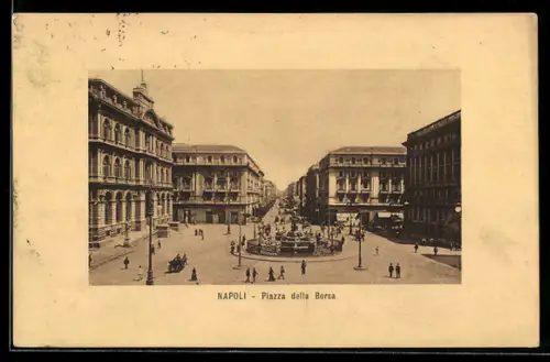 AK Napoli, Piazza della Borsa con persone e edifici storici