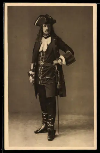 AK Torino, Carosello Storico 1928, uomo in costume storico con cappello e spada