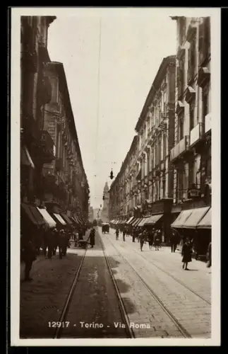 AK Torino, Via Roma con passanti e tram in movimento