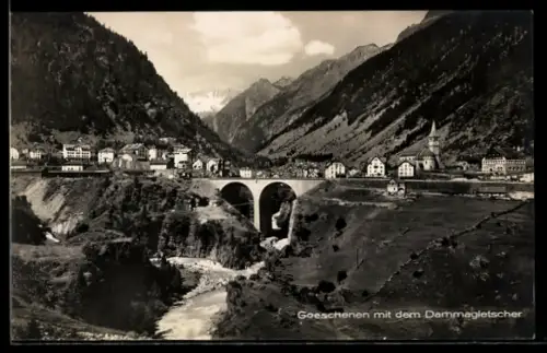 AK Goeschenen, Partie am Bahnhof, Eisenbahnbrücke und Villen