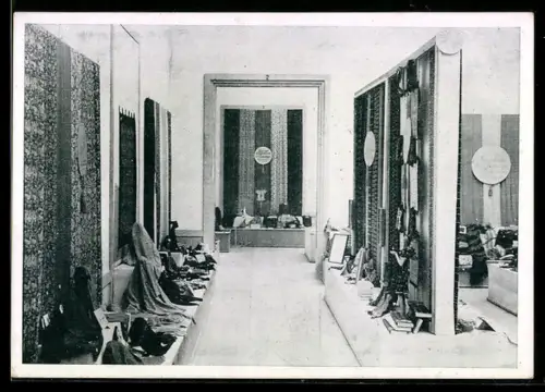 AK München, Exportschau 1946 /47, Textilabteilung im Haus der Kunst