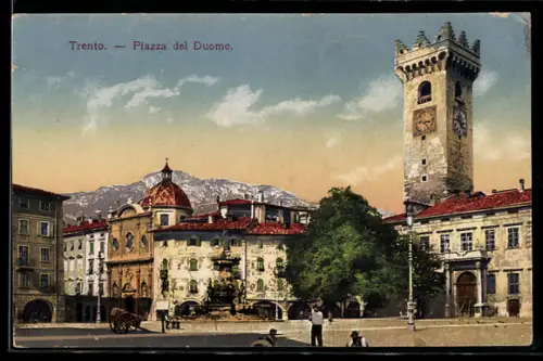 AK Trento, Piazza del Duomo con fontana e torre storica