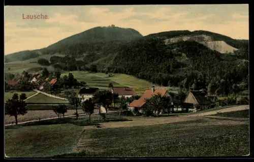 AK Lausche, Bergblick mit Siedlung u. Feldern