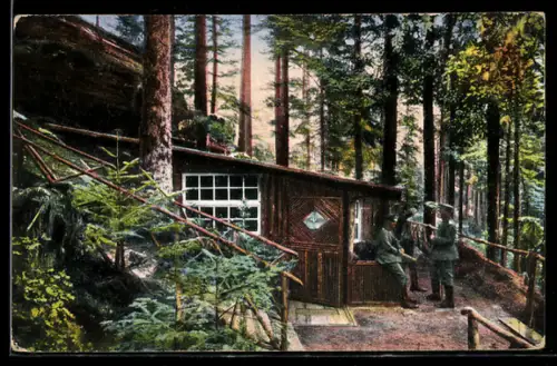 AK Offiziere vor der Baracke unter schützenden Felsen in den Vogesen