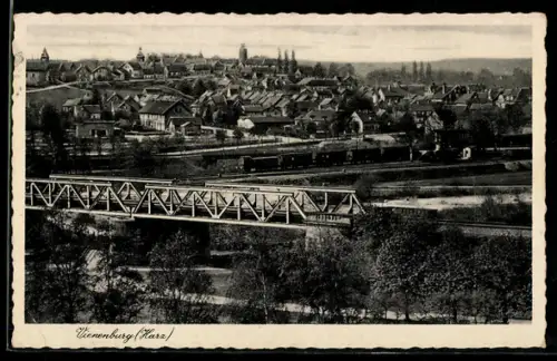 AK Vienenburg /Harz, Ortsansicht mit Brücke und Eisenbahn