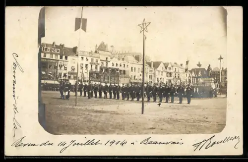 Foto-AK Beauvais, Revue du 14 Juillet 1906 à Beauvais
