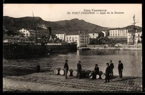 AK Port-Vendres, Quai de la Douane