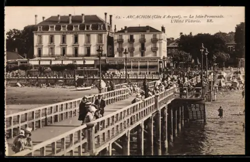 AK Arcachon /Côte d`Argent, La jetée-Promenade, L`Hôtel Victoria