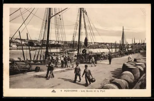 AK Audierne, Les Quais et le Port