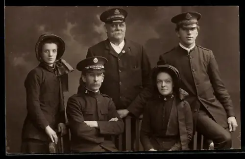 AK Angehörige der Britischen Heilsarmee