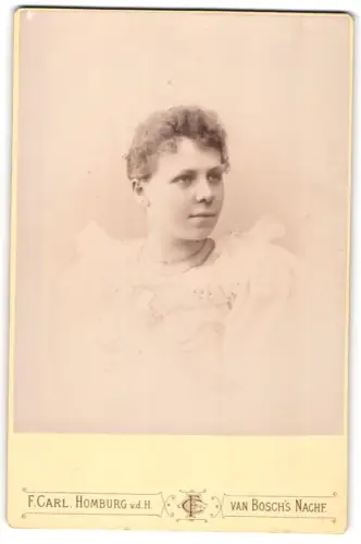 Fotografie F. Carl, Homburg v. d. H., Kaiser Friedrich-Promenade 57, Porträt einer Dame