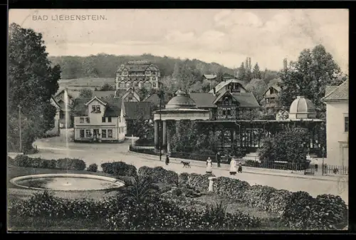 AK Bad Liebenstein, Brunnen mit Strassenpartie